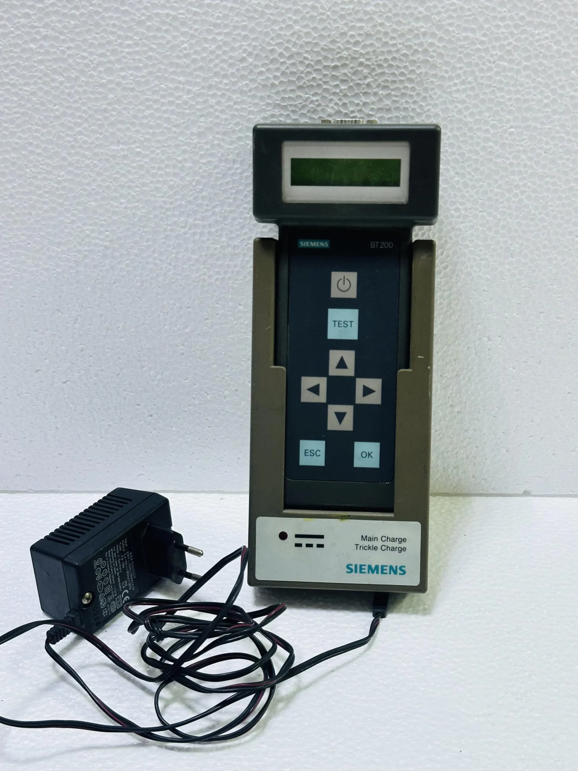 SIEMENS BT200 Bus Tester — 6ES7 181-0AA01-0AA0