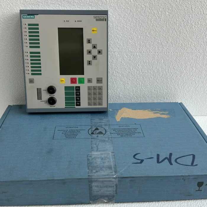 SIEMENS SIPROTEC 7SJ6421-2EB92-1FG4EE CONTROL PANLE