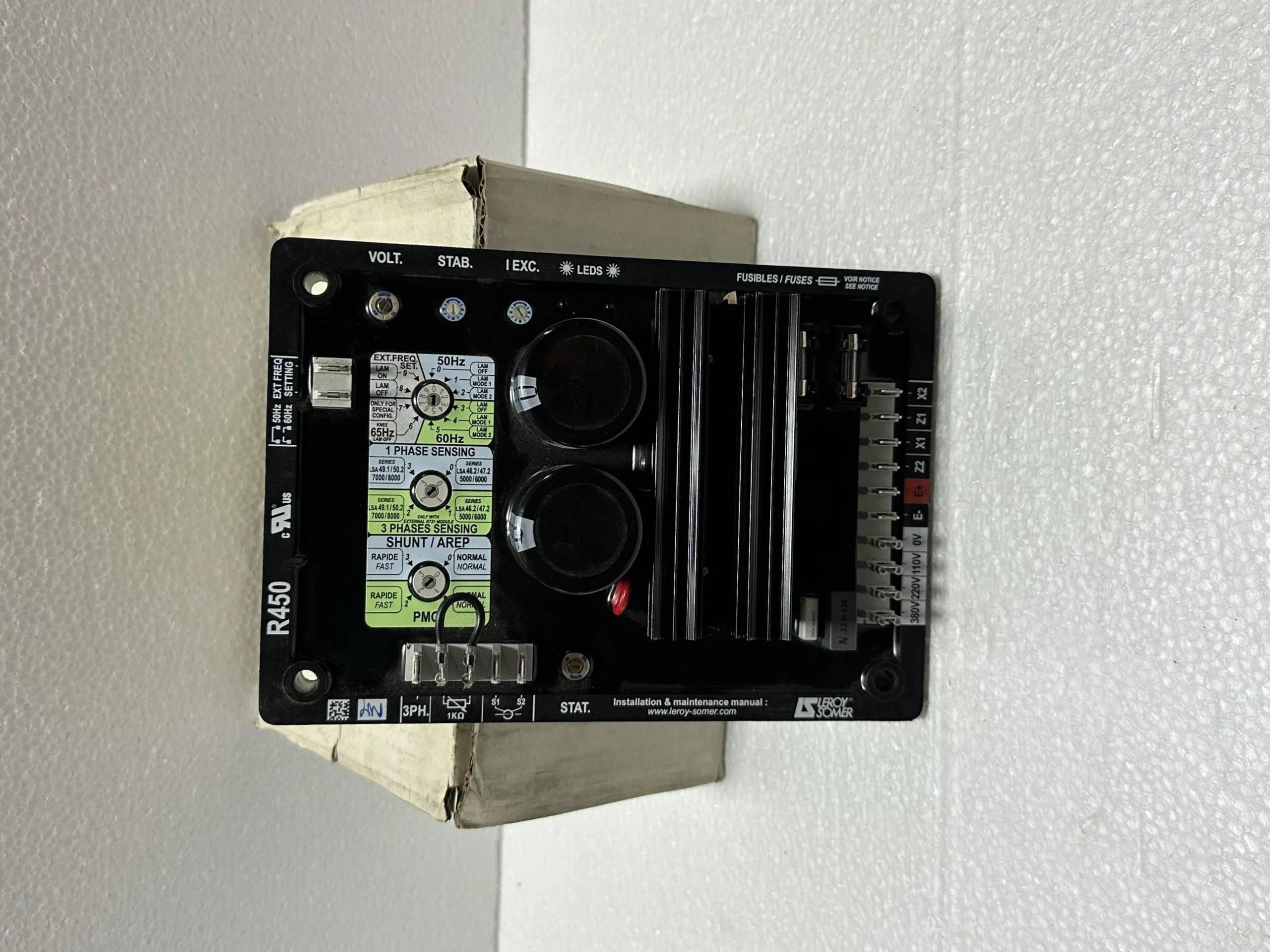 Voltage Regulator for Electrical AVR R450