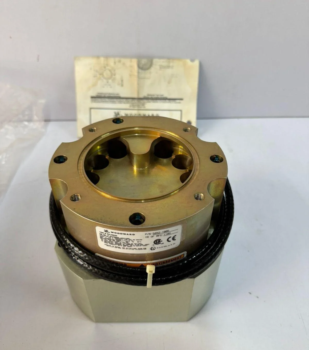 WOODWARD P/N 5852-1006 SOLENOID OPERATED GAS ADMISSION VALVE