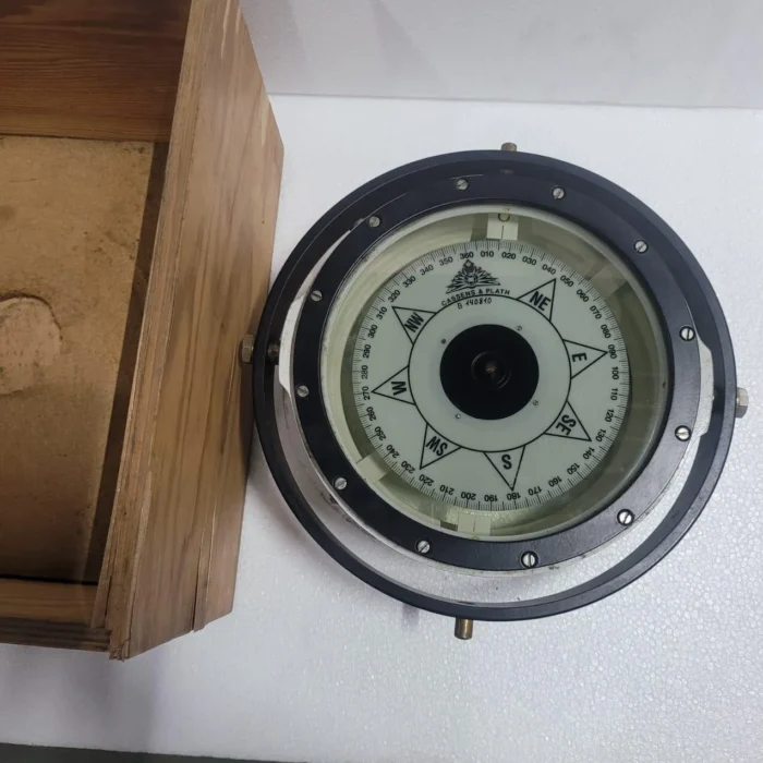 C-PLATH TYPE 21 MAGNETIC COMPASS